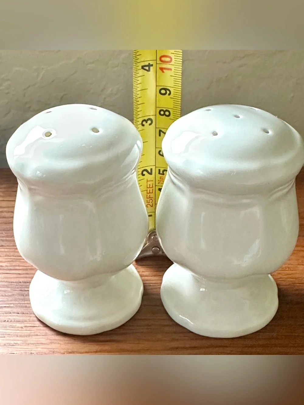 Vtg. 1980s Mikasa French Countryside Salt & Pepper Shakers White Stoneware F9000